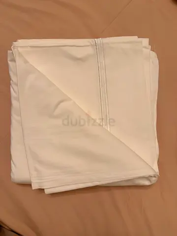 Premium flat sheets 274 x 269 cm