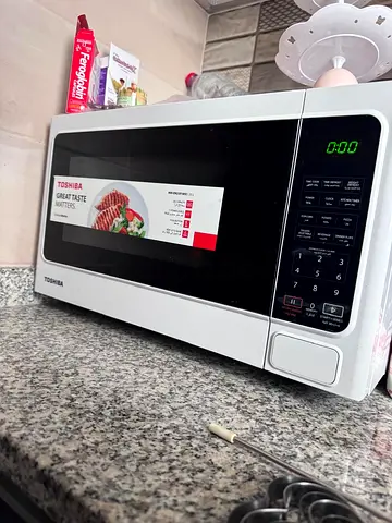 Toshiba Microwave in Excellent Condition