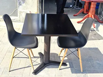 Modern Black Dining Table with Stylish Chairs