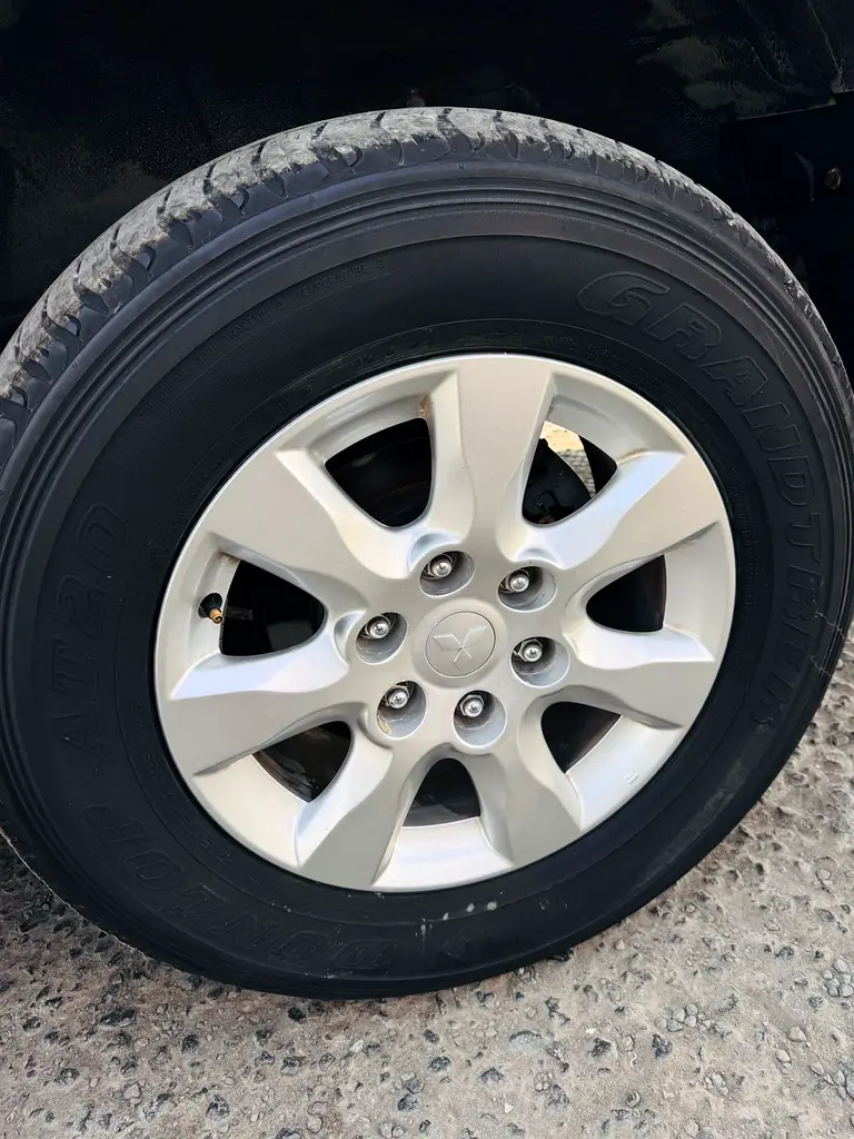 /ar/city-dubai/cate-car-used-car/mitsubishi-pajero-2014-38l-gls-5-door-high-petrol-auto-awd-45762652216100864/-9