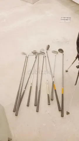 Set of Golf Clubs with new sun mountain bag for Sale - Perfect for Beginners and Enthusiasts!