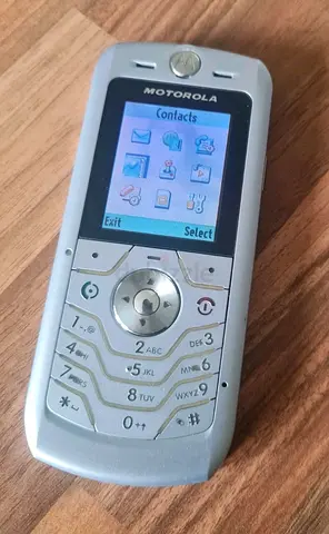 Motorola L6 retro phone