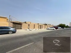 House for sale in Sharjah / Al Quoz Prime location close to the park and the main street