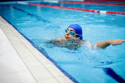 Adult Beginners Swimming Lessons | Overcome Fear  Build Confidence
