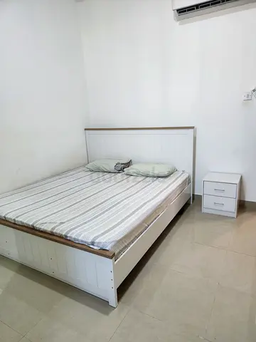 KIng size bed and mattress with 5 year warranty