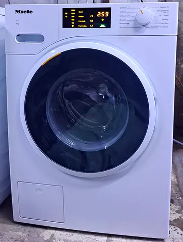 Miele Washing Machine - 8kg New Model Light Used and in Great Condition