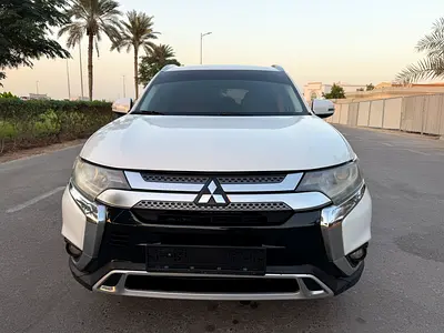 Mitsubishi outlander 4X4 GCC single owner accident free very clean and good condition