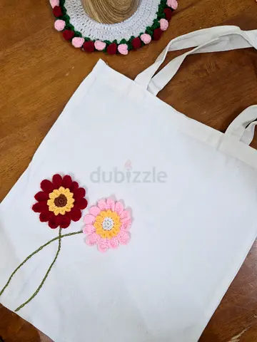 Charming Handmade Floral Tote Bag | crochet