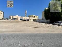 A prime opportunity for investors – seize the chance before it's too late! Residential/Commerc