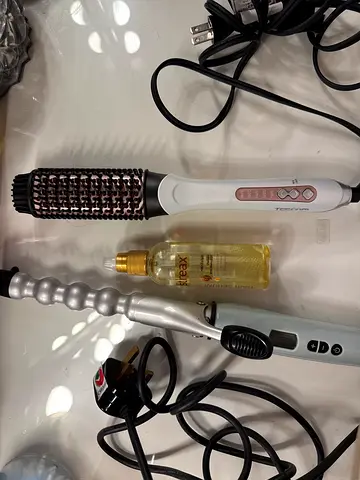 Hair Styling Bundle: Curling Iron + Hot Air Brush + Streax Serum
