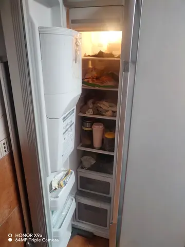 Spacious Hitachi Refrigerator in Good Condition 720 ltrs