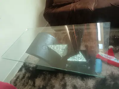 Stylish Glass Coffee Table in Excellent Condition