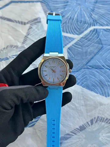 Stylish Blue Strap Unisex Watch