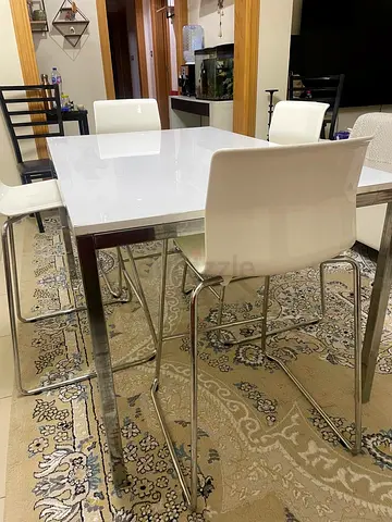 Dinning table