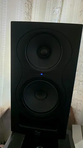 Kali Audio IN5 2nd wave Studio monitor (pair) for Sale