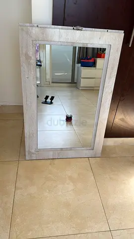Elegant Wall Mirror in Great Condition