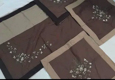 Bed set - includes Comforter/Duvet - 6 pieces
