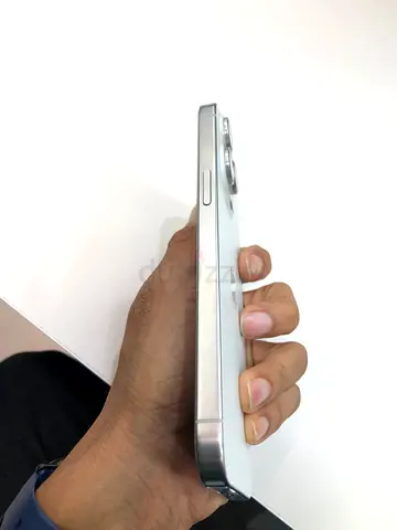 Iphone 15 pro max white titanium