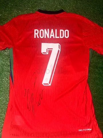 Signed Cristiano Ronaldo Jersey - A Must-Have for Every Fan!