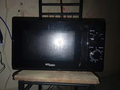 Microwave oven super general