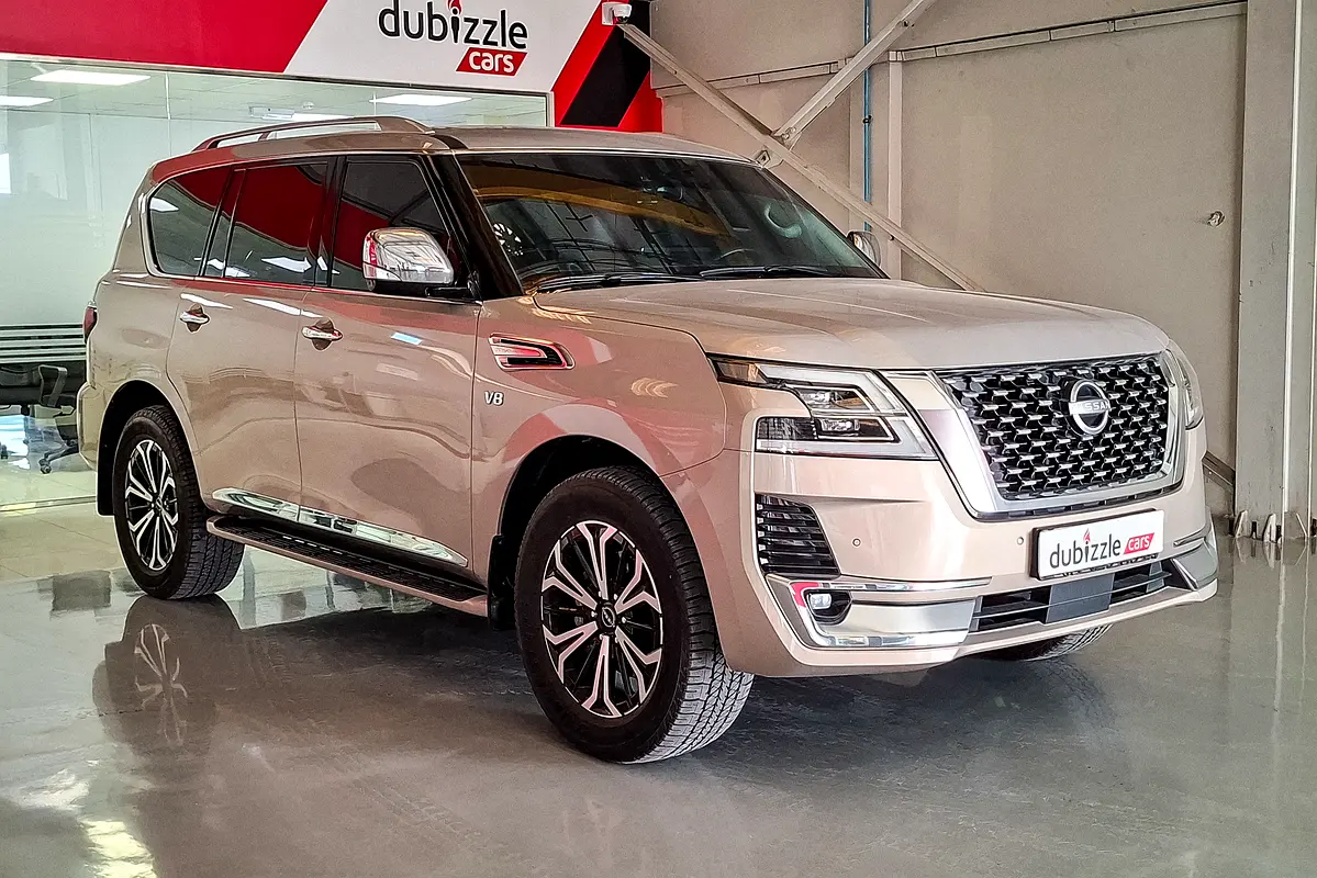 Nissan Patrol 2022 — photo 1 of 13