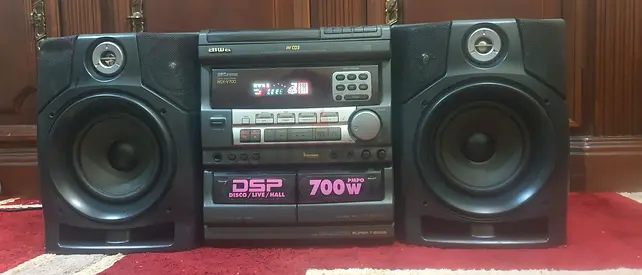 AIWA Deck with Double Cassette Player Plus CD Player for Sale in very Good Condition.