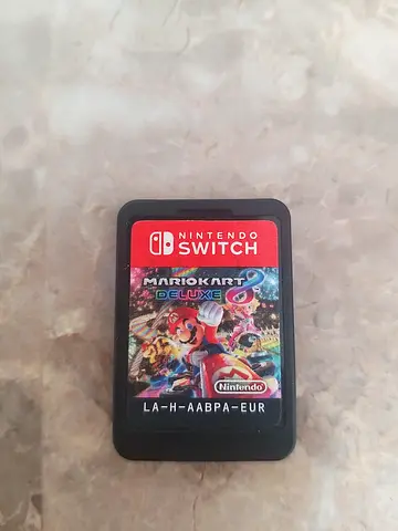 Nintendo Switch Mario Kart 8 Deluxe Game Card