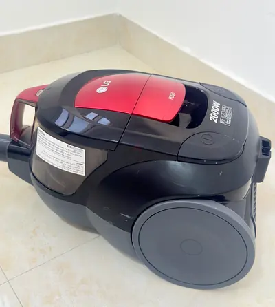 LG 2000W Vacuum Cleaner for Sale