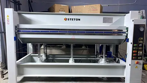 WOOD WORKING MACHINE / HOT PRESS