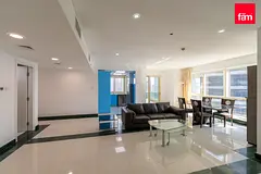 Upgraded Large Size I High Floor I Furnished