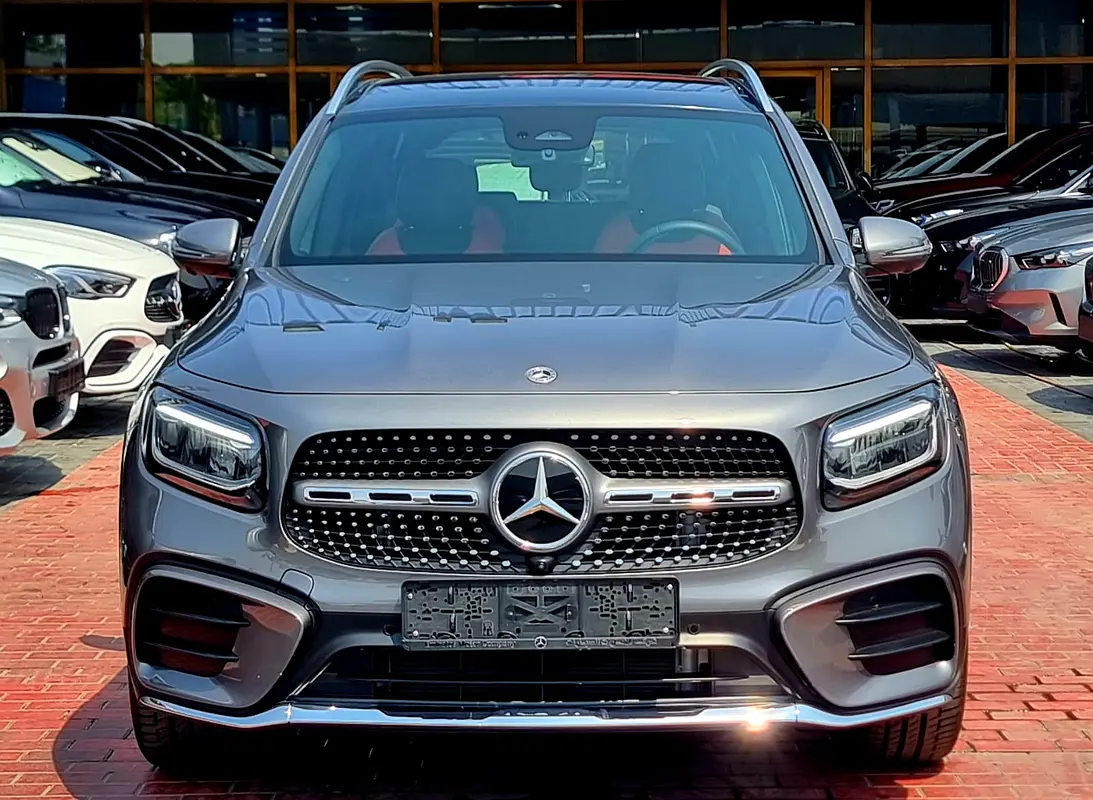 Mercedes-Benz GLB-Class 2025