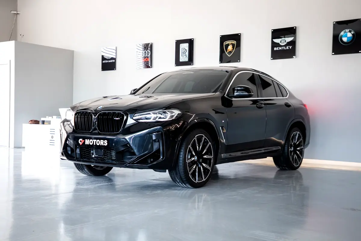 BMW X4 2023 — photo 1 of 15