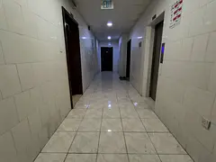 BIG SIZE 1 BEDROOM HALL WITH 2 BATHROOM CLOSE TO SAFARI MALL ROAD SIDE BUILDING READY TO MOVE FOR AS