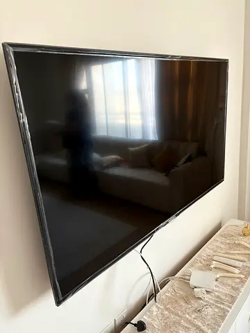 Brand new Genereltec 65 inch TV