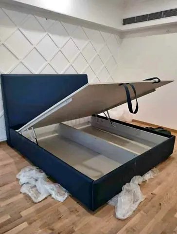 Brand New Queen size Hydraulic storage Bed Medical mattress Family bed Double bed