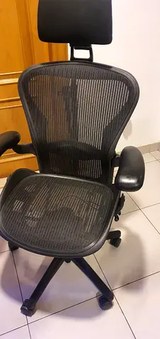 Herman Miller Areon Classic Chairs For Selling