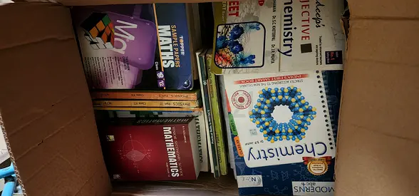 Text books and guides 10th to 12th std cbse (science n maths) 250/-