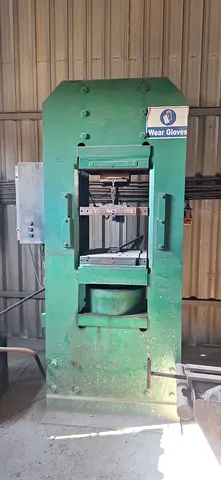 Heavy Duty  Hydraulic Press (2 units) used in Rubber industry for Sale