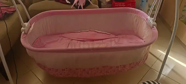 Gentle Pink automatic Cradle for Your Little One