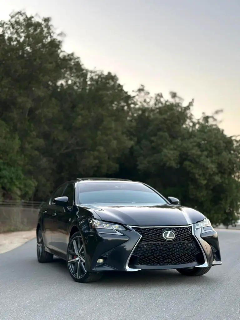 Lexus GS-Series 2018 — photo 1 of 11