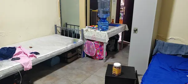 Executive Bed space available with cook in Rola street Bur dubai.