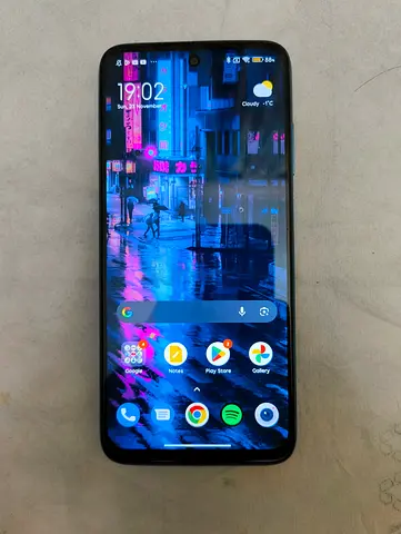 Xiaomi Redmi 10 - Sea Blue. Comes with Charger + Case