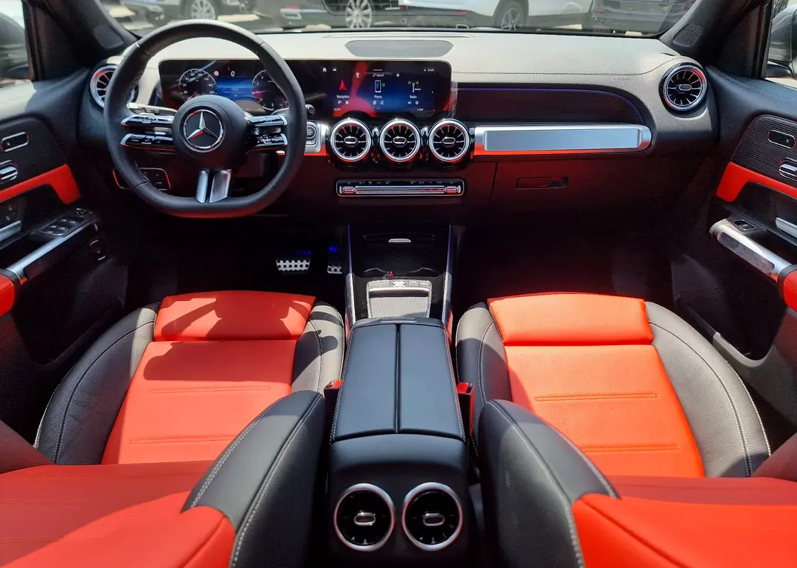 Mercedes-Benz GLB-Class 2025