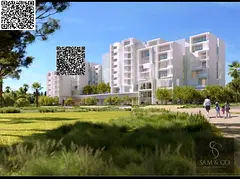 Pool View - Beachfront Living - Freehold