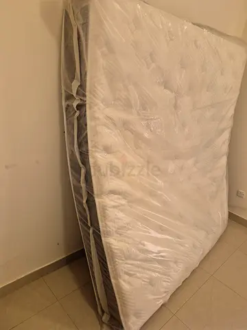 Queen Size Mattress - Brand New 210 x 200 cm