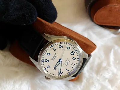 Men Watch
