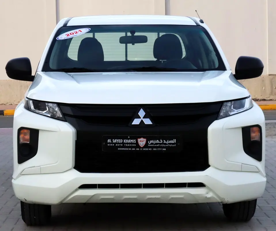 Mitsubishi L200 2021 — photo 1 of 14