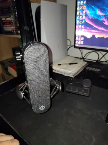 SteelSeries Alias Pro Microphone + XLR Stream Mixer