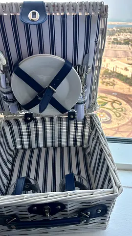 Charming Picnic Basket with Complete Dining Set