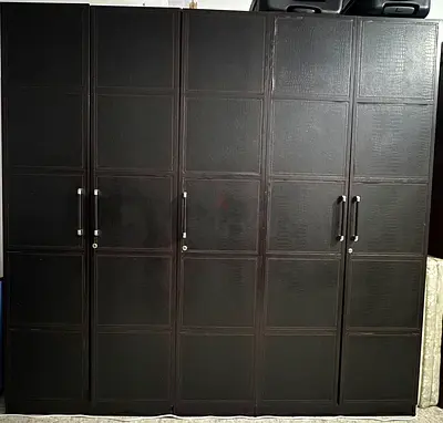 Croc Home centre 5 doors Spacious Modern Wardrobe with Sleek Finish. For new one it is above 4K